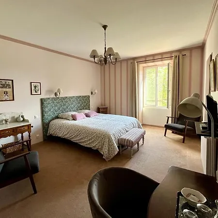 D'hotes Le Cedre Bleu 3*