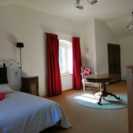 Vendégház D'hotes Le Cedre Bleu Saint-Lattier