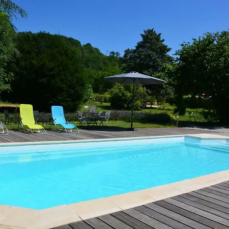 Vendégház D'hotes Le Cedre Bleu Saint-Lattier